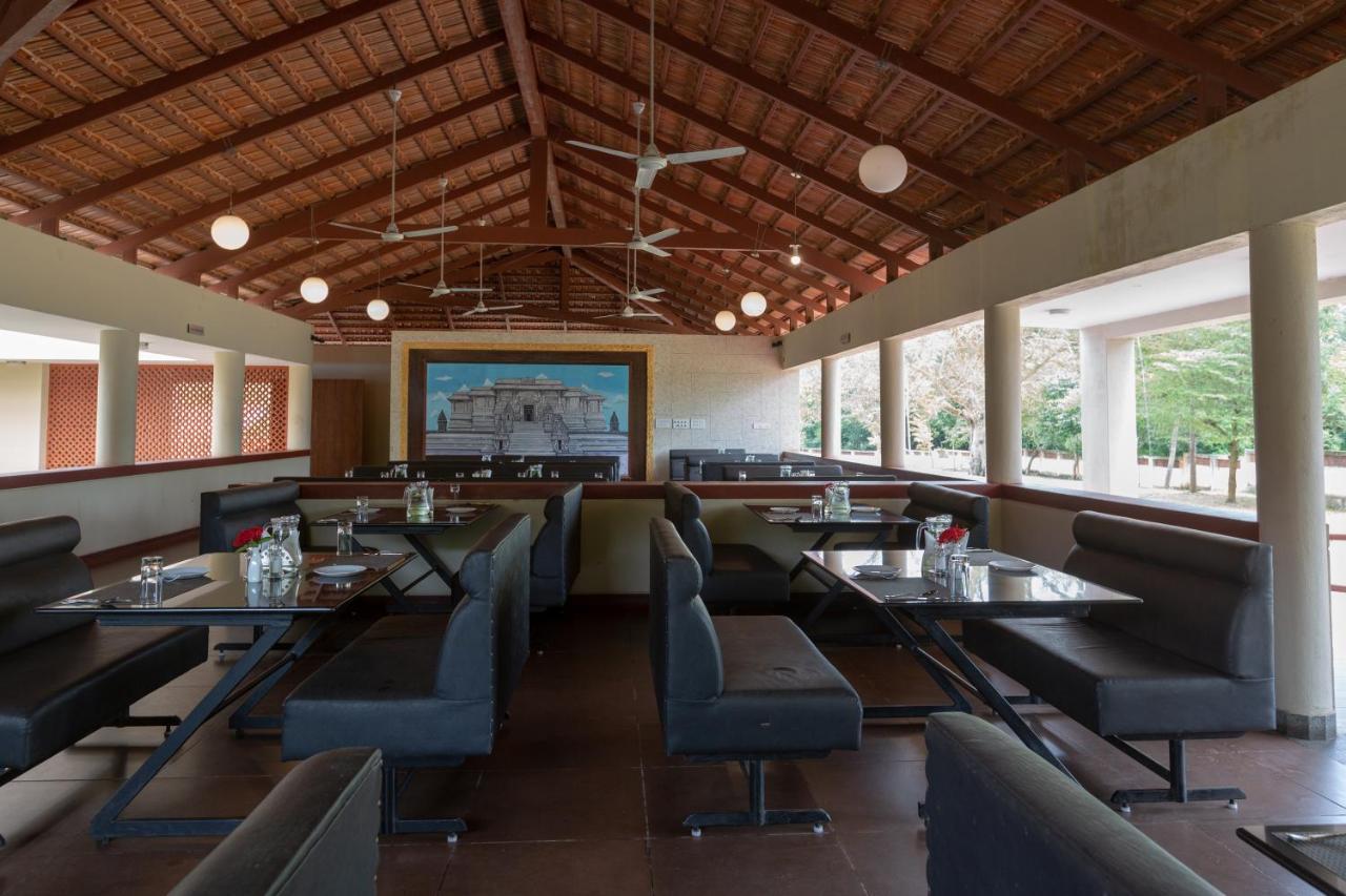 Kstdc Hotel Mayura Yagachi, Belur Belur  Zewnętrze zdjęcie